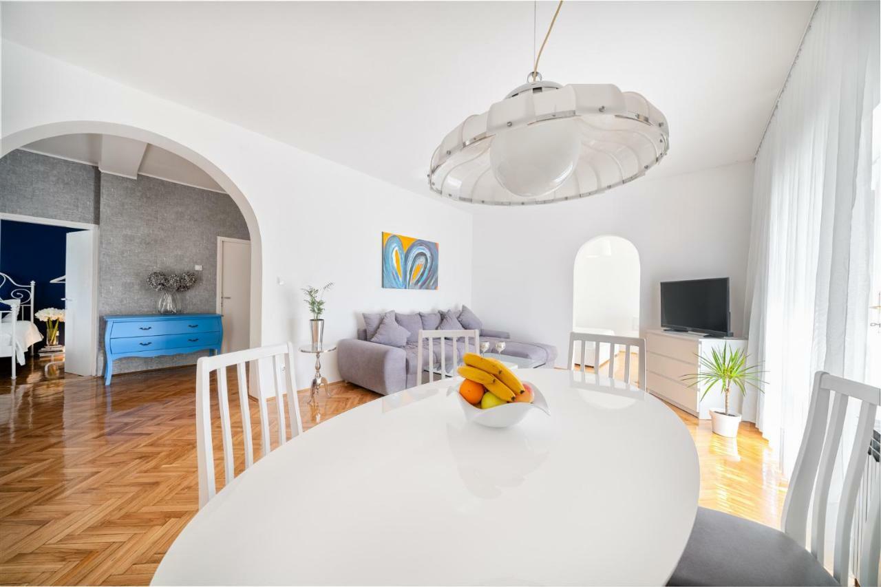 Apartments And Room Anka Vodice Kültér fotó